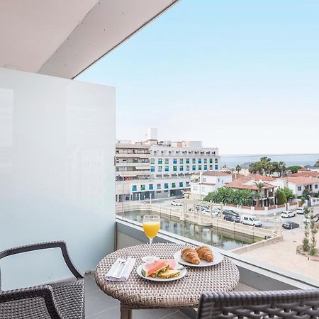 Hotel Balneario Playa De Comarruga (Adults Only) Exteriör bild