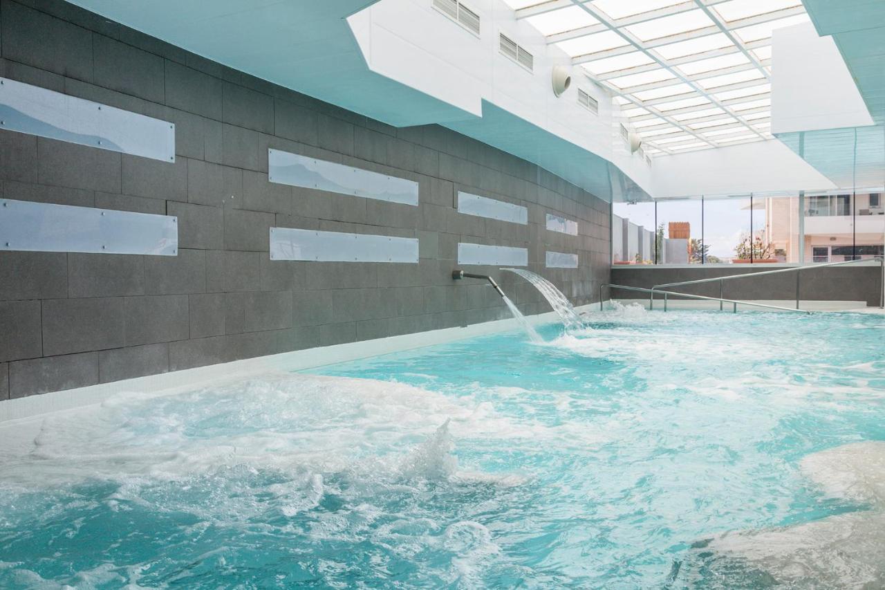 Hotel Balneario Playa De Comarruga (Adults Only) Exteriör bild