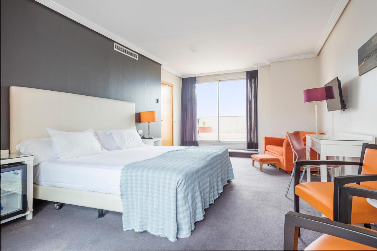 Hotel Balneario Playa De Comarruga (Adults Only) Exteriör bild