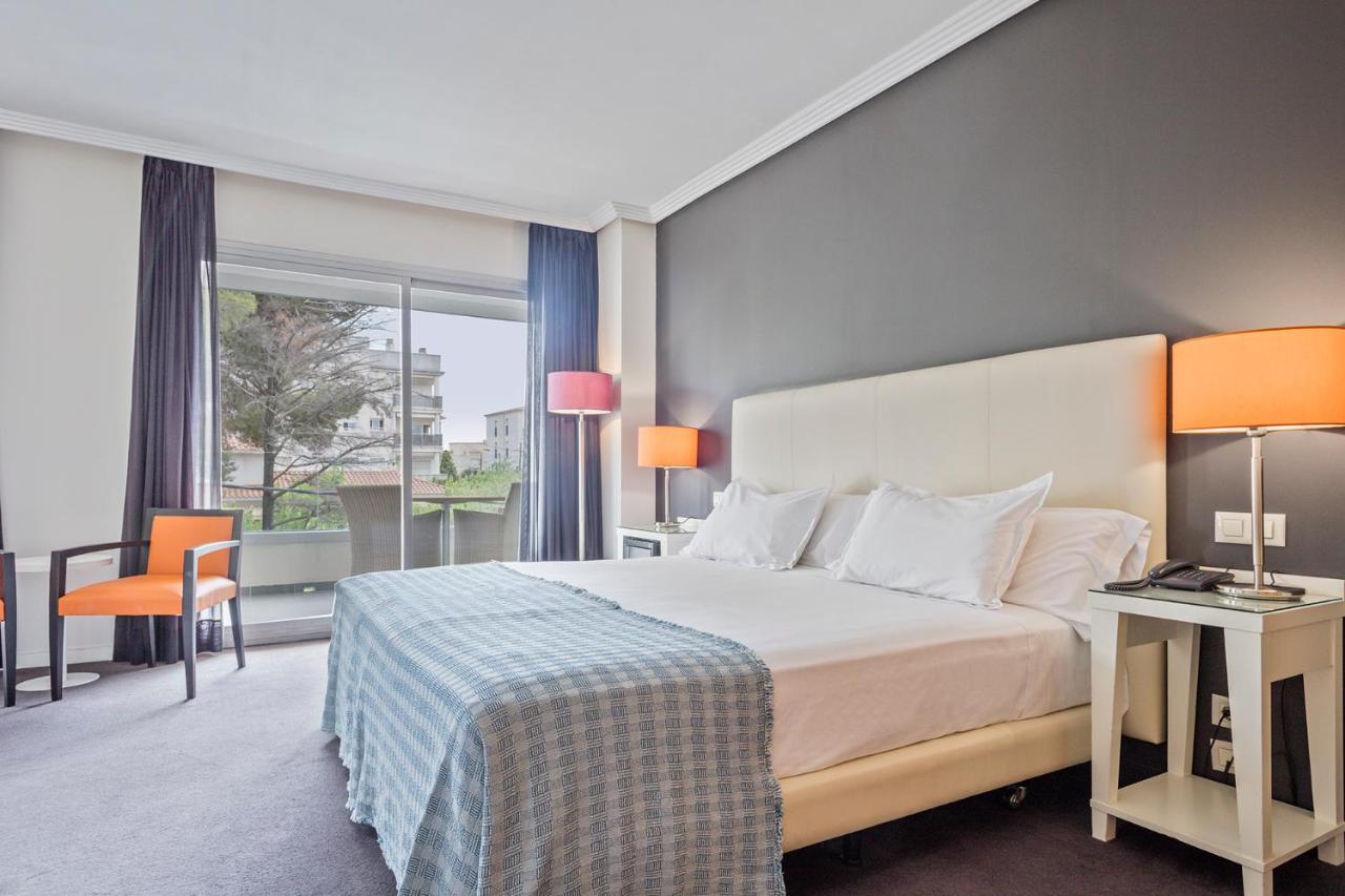 Hotel Balneario Playa De Comarruga (Adults Only) Exteriör bild