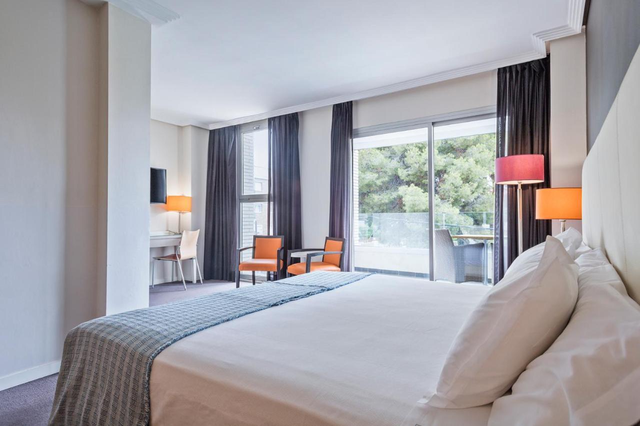 Hotel Balneario Playa De Comarruga (Adults Only) Exteriör bild