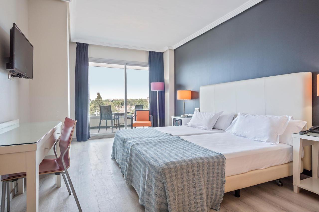 Hotel Balneario Playa De Comarruga (Adults Only) Exteriör bild